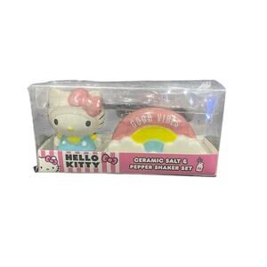 Sanrio Hello Kitty and Rainbow Ceramic Salt and Pepper Shaker Set  nwt